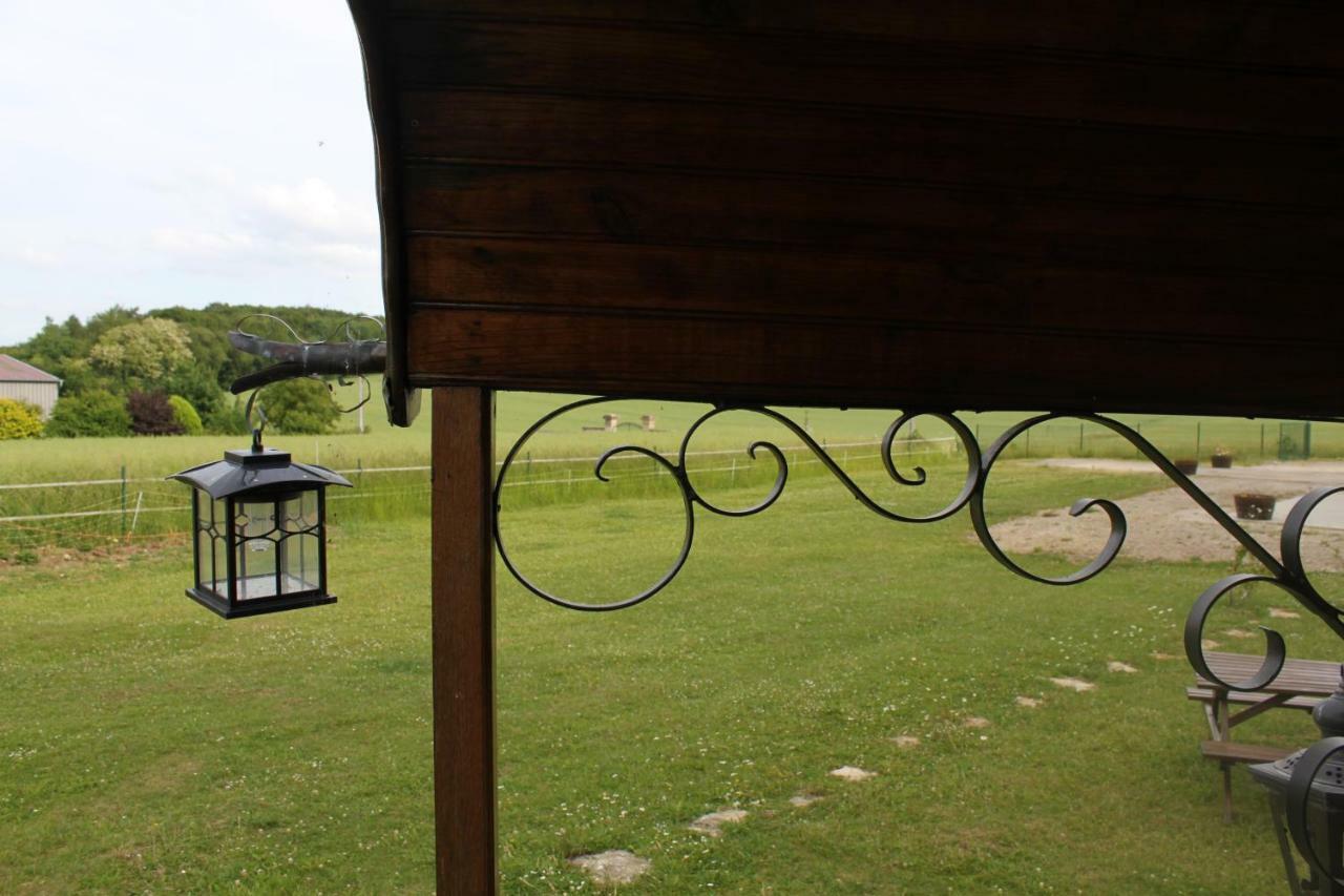 Roulotte Montfee Bed & Breakfast Semezanges Luaran gambar