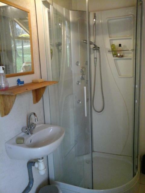 Roulotte Montfee Bed & Breakfast Semezanges Luaran gambar